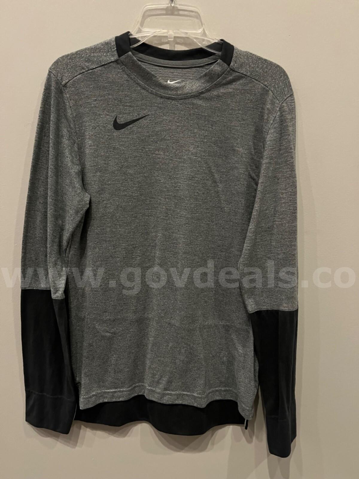 RARE/NIKE Training FOOTBALL T-SHIRT LONG SLEEVE STYLE #CI4546-026 Grey/Dark Grey SIZE SMALL NWT *WILL SHIP*   Government Surplus Auction - Photo #3