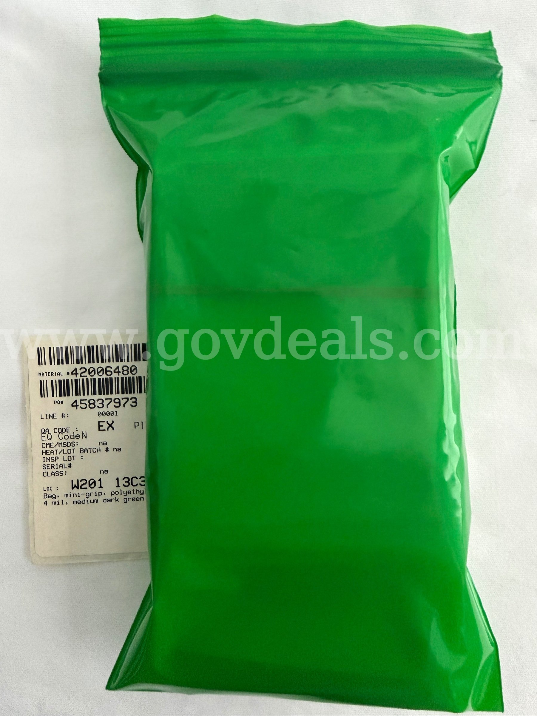 INDUSTRIAL HEAVY DUTY Ontrak zipperlock bags size 4.5"x 3"x4 mil Green 100 pcs *WILL SHIP*  100 Government Surplus Auction - Photo #2