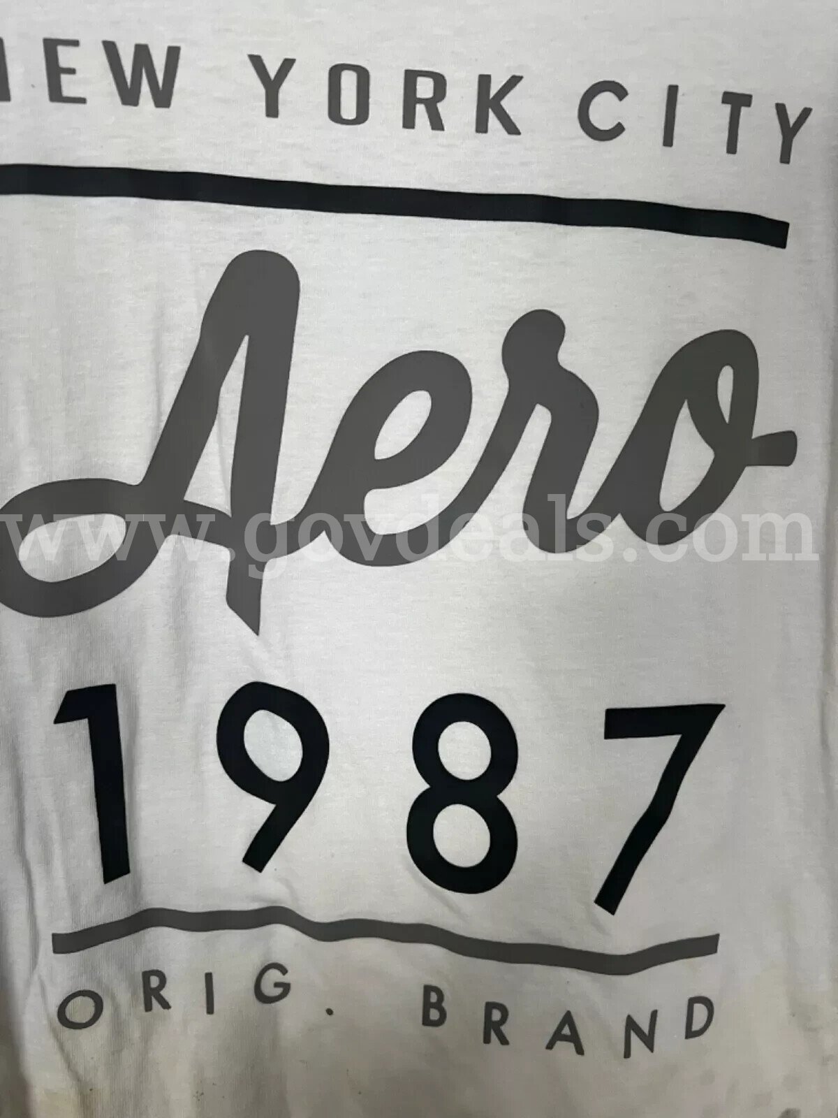 AEROPOSTALE NYC MEN'S WHITE TANK TOP SHIRT 100% COTTON #ATE10522BL SIZE LARGE *WILL SHIP*   Government Surplus Auction - Primary Photo