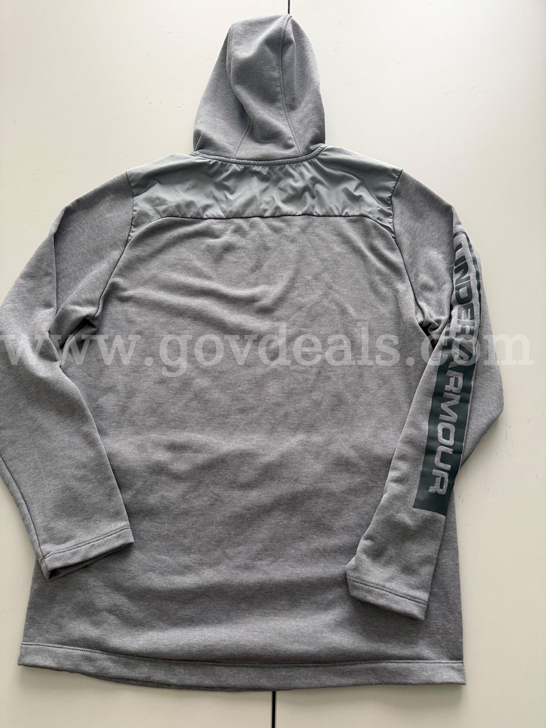RARE/UNDER ARMOUR UA Tech 2.0 Hooded Shirt #1345716-011 MEN SIZE MEDIUM GREY *WILL SHIP*   Government Surplus Auction - Photo #3