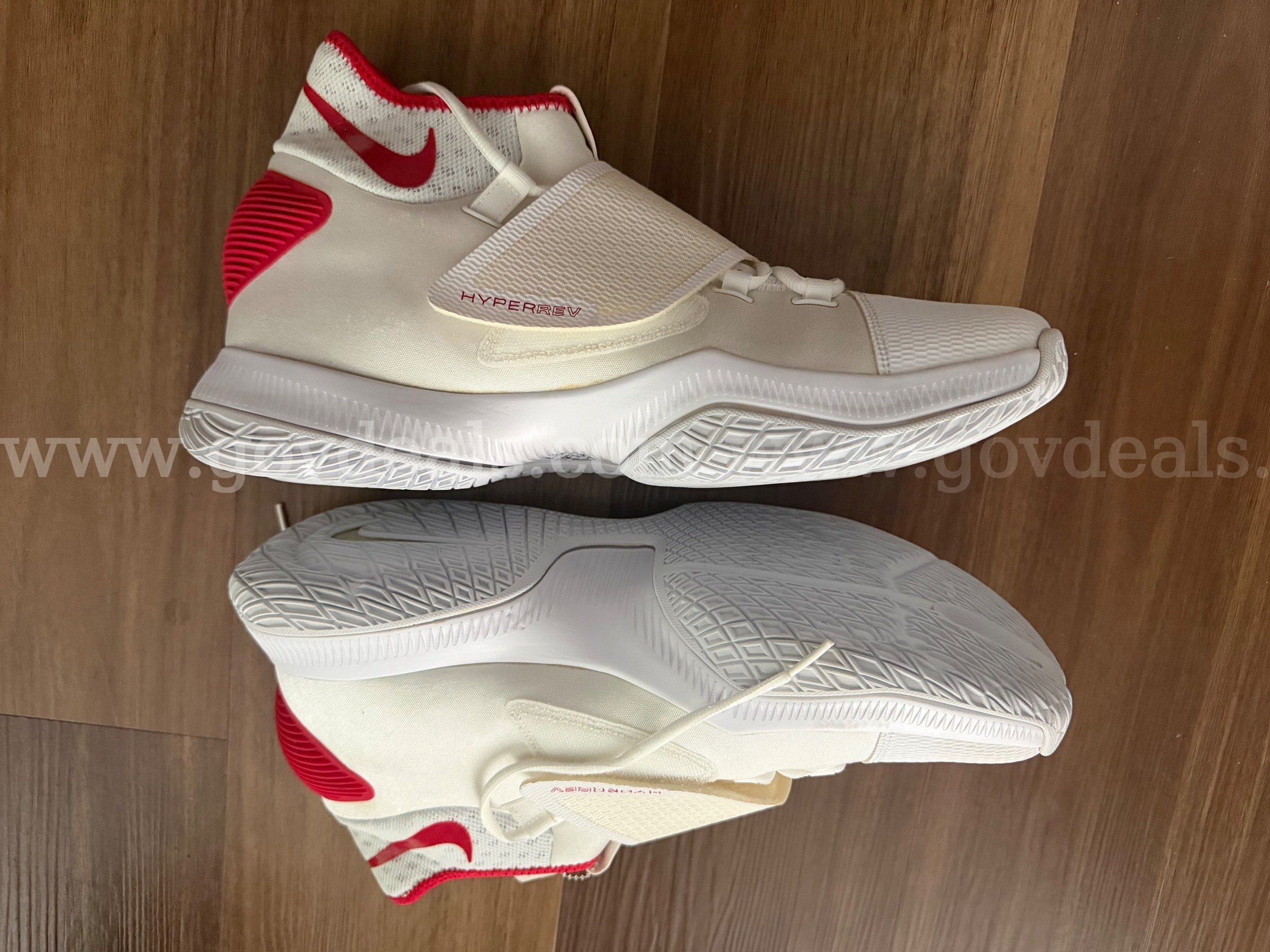 RARE / Nike Men's Zoom Hyperrev 2015 TB Basketball Shoes White / Red Size 15.5 NEW *WILL SHIP*   Government Surplus Auction - Photo #3