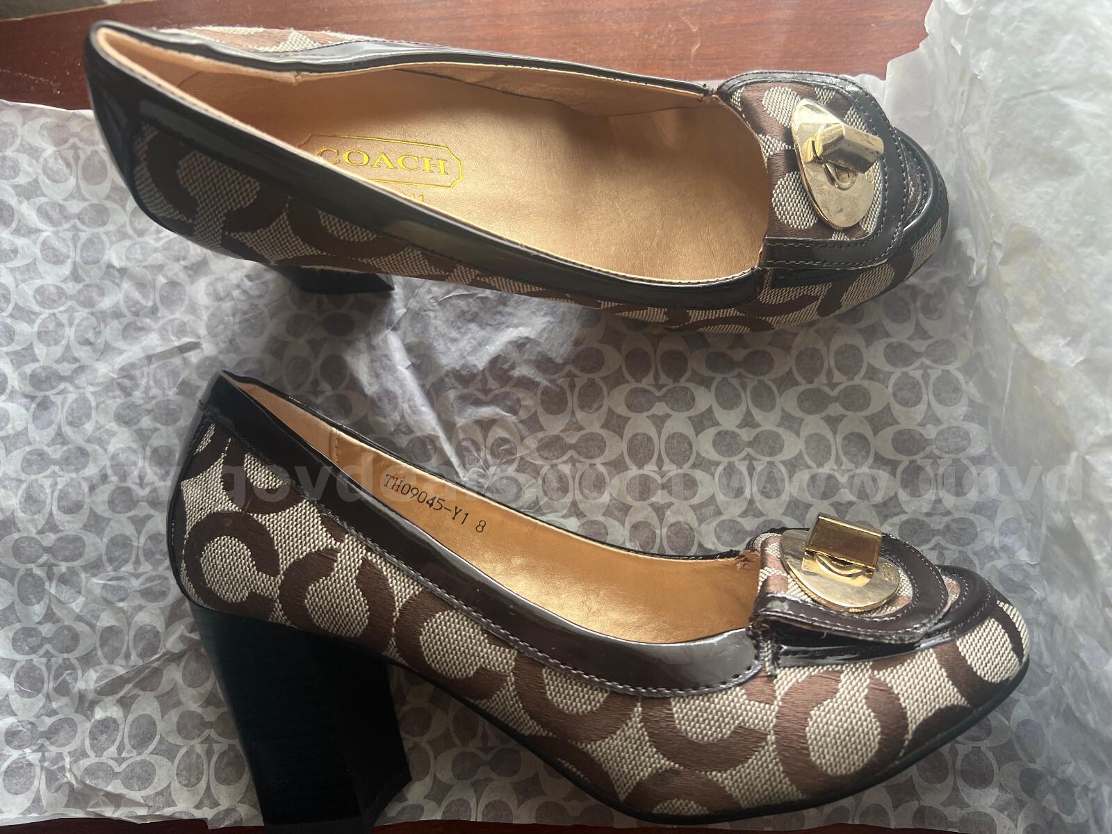 RARE /Coach CYBEL Canvas with Trim Signature High Heel Shoes Size 7 #TH09045-Y1 NEW  *WILL SHIP*   Government Surplus Auction - Primary Photo