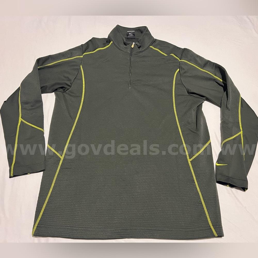 RARE NikeFIT THERMA Men's Ko 1/4 Zip Sweatshirt GYM Green Men's Size EXTRA LARGE *WILL SHIP*   Government Surplus Auction - Primary Photo
