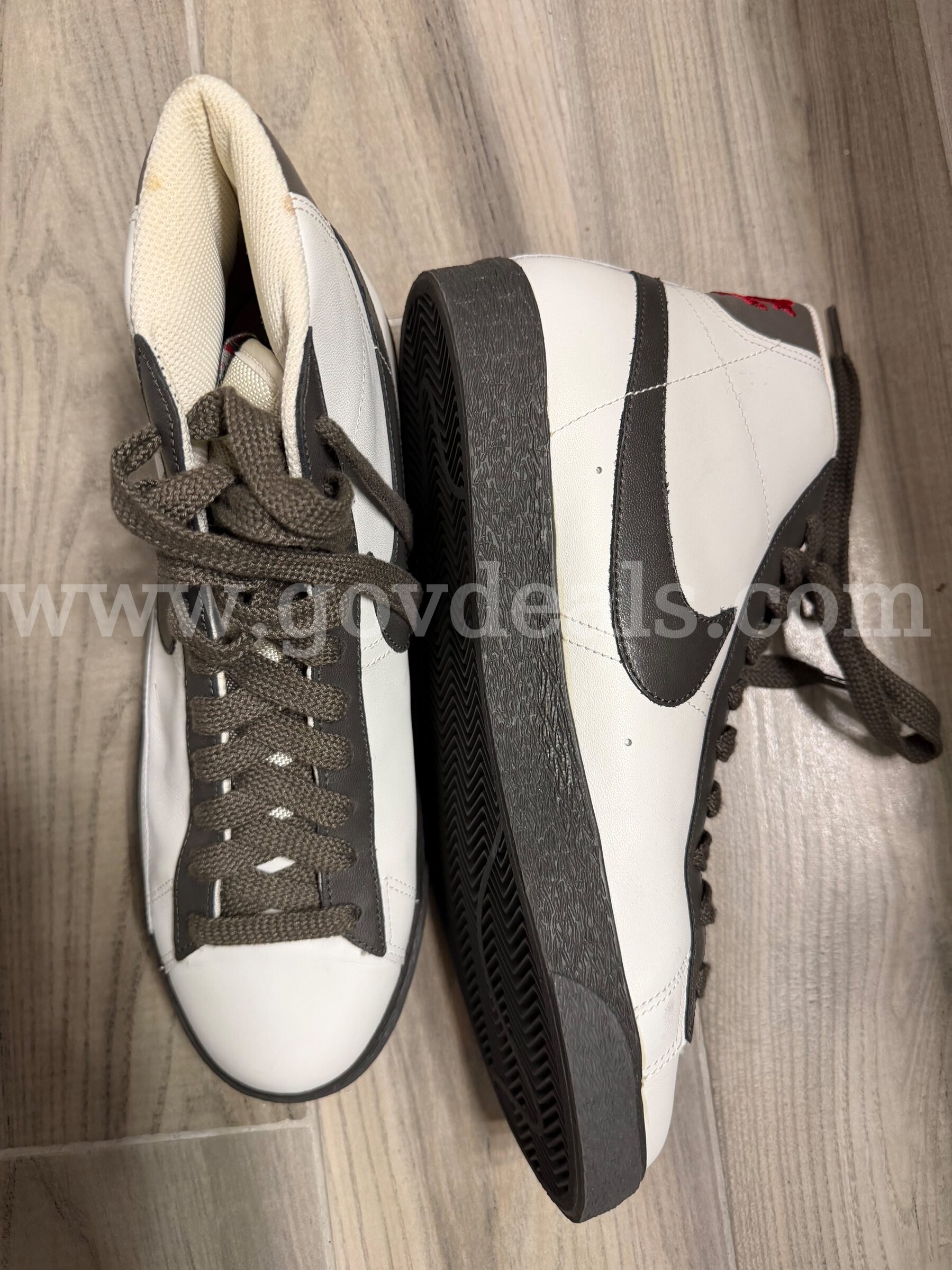 RARE/VINTAGE NIKE Blazer High Premium 'Swan' SNEAKERS STYLE 312457-101 MEN'S SIZE 12 *WILL SHIP*  101 Government Surplus Auction - Photo #6