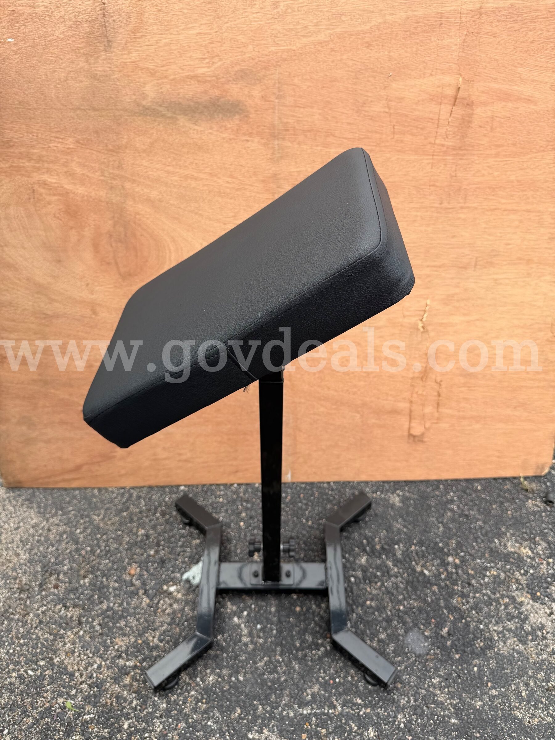 TATTOO EXTENDABLE ARMREST STANDS BLACK GENUINE LEATHER NEW   Government Surplus Auction - Primary Photo