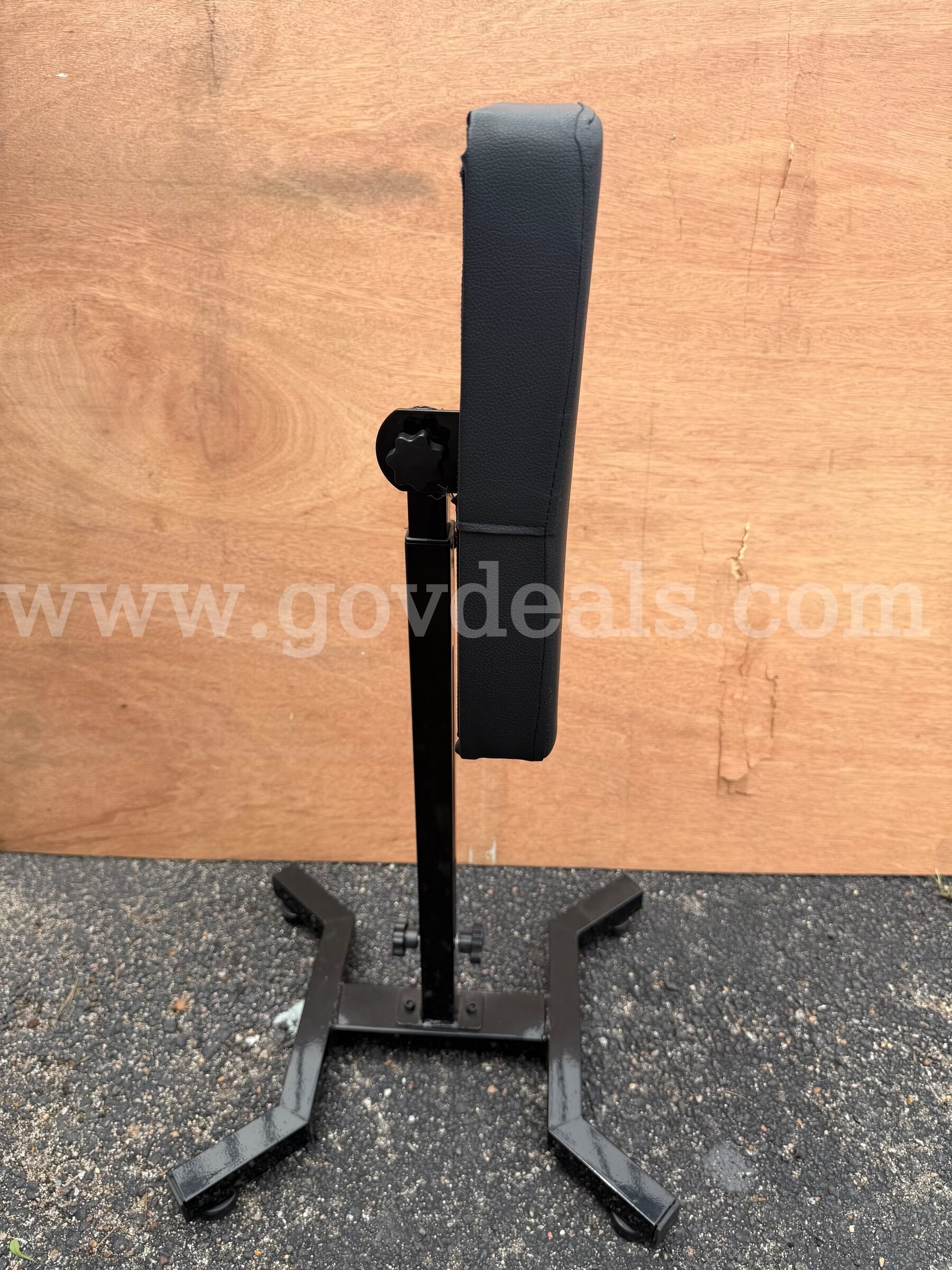 TATTOO EXTENDABLE ARMREST STANDS BLACK GENUINE LEATHER NEW   Government Surplus Auction - Photo #4