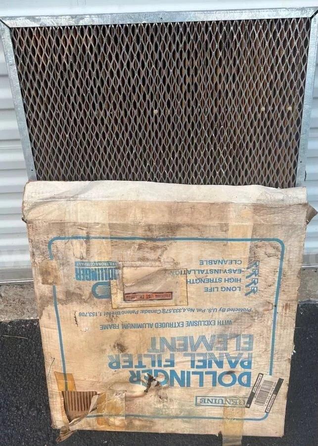BOX OF 2 DOLLINGER VE-Panel Filter OPEN BOX   Government Surplus Auction - Primary Photo