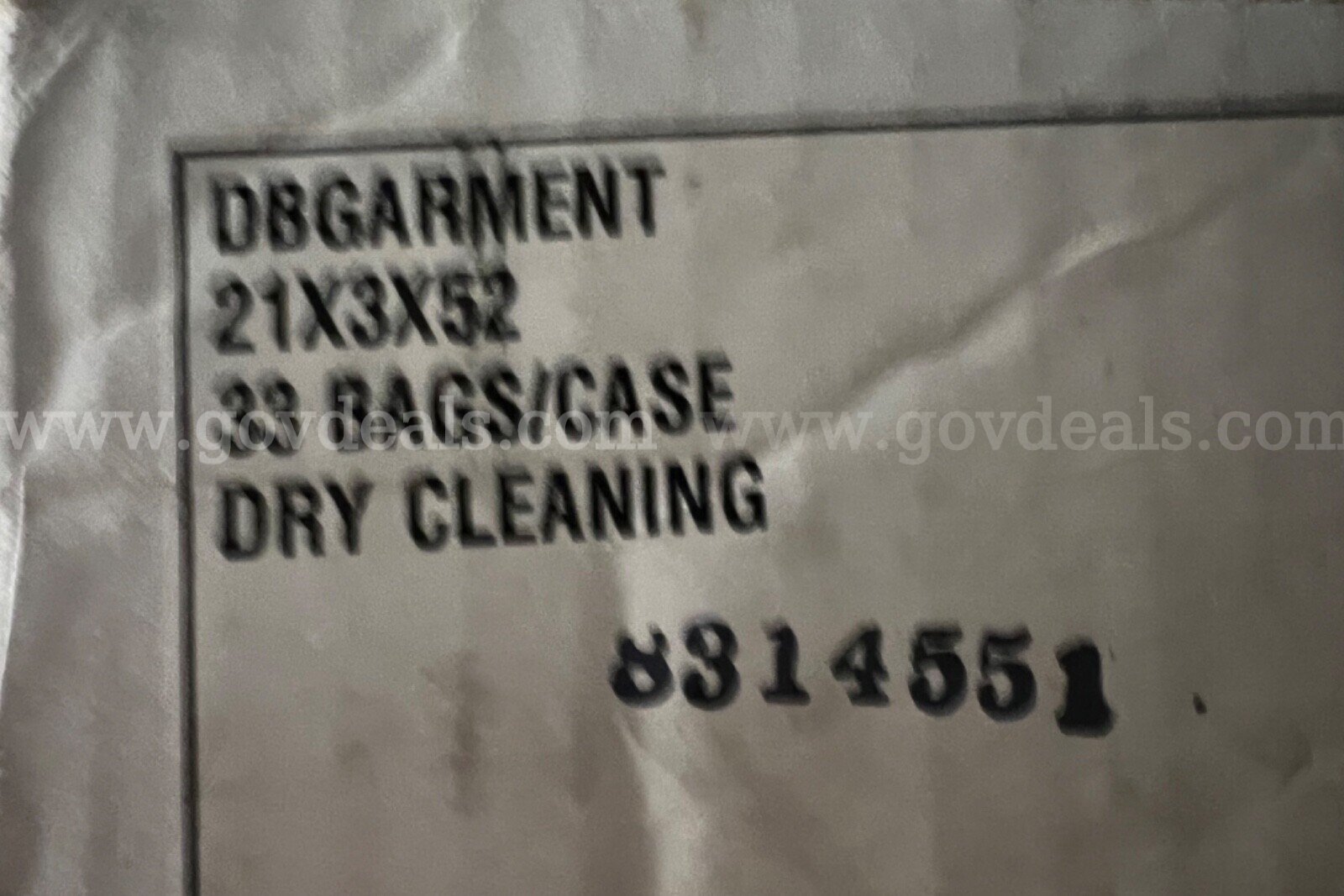 DBGARMENT COMMERCIAL PACK OF 33 BAGS/CASE SIZE 21X3X52 DRY CLEANING NEW IN BOX*WILL SHIP* Case  Government Surplus Auction - Photo #5
