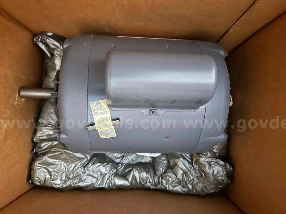 AO Smith 1/3hp Volts 115/208-230 RPM 1725 AC Motor 5/8” Keyed Shaft Cap Start NEW IN BOX  115 Government Surplus Auction - Primary Photo