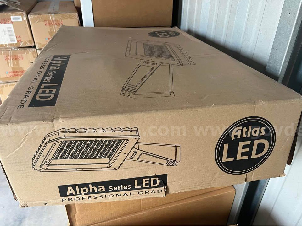 JUMBO PRO-SERIES ALPHA LED LIGHTS 360W BRAND NEW IN BOX  360W Government Surplus Auction - Photo #6