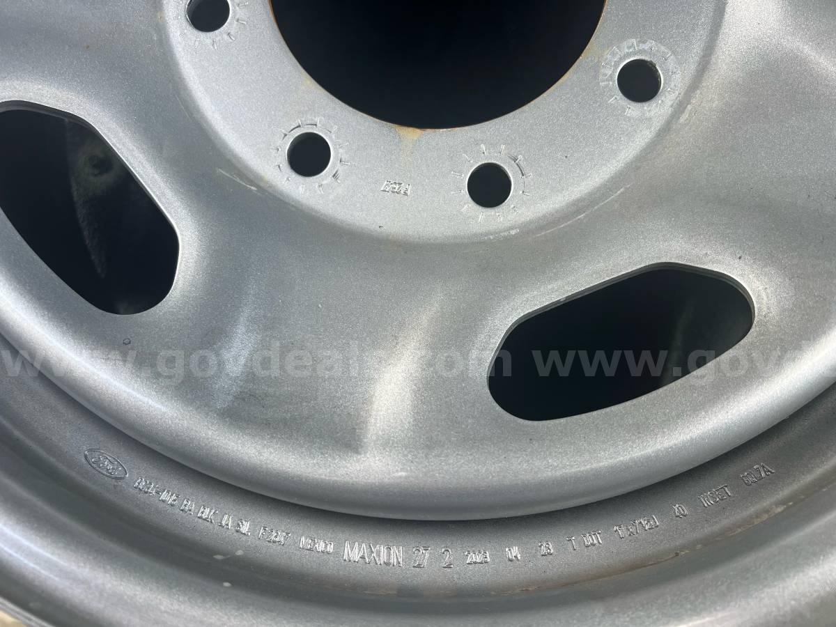 SET OF 4 RIMS WITH HUB CAPS FOR 2023 17"Ford Super Duty 2010-2024 F250 F350 Steel Rim Wheel BRAND NEW Ford Super Duty Government Surplus Auction - Photo #3