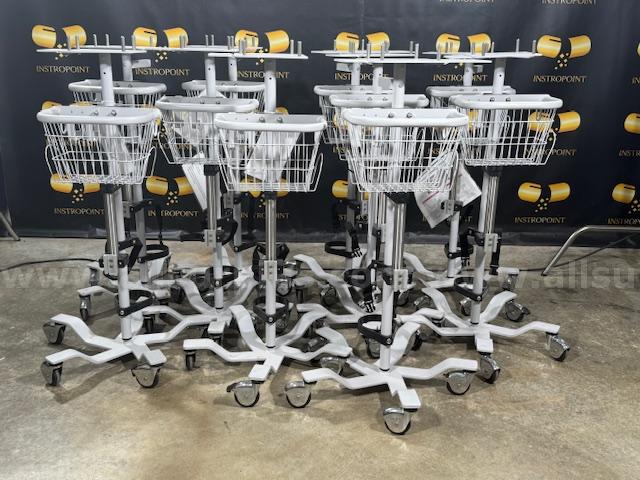 Lot of 10 Philips Bipap v30 Auto Stands **Stands Only** (C409)  C409 Government Surplus Auction - Primary Photo