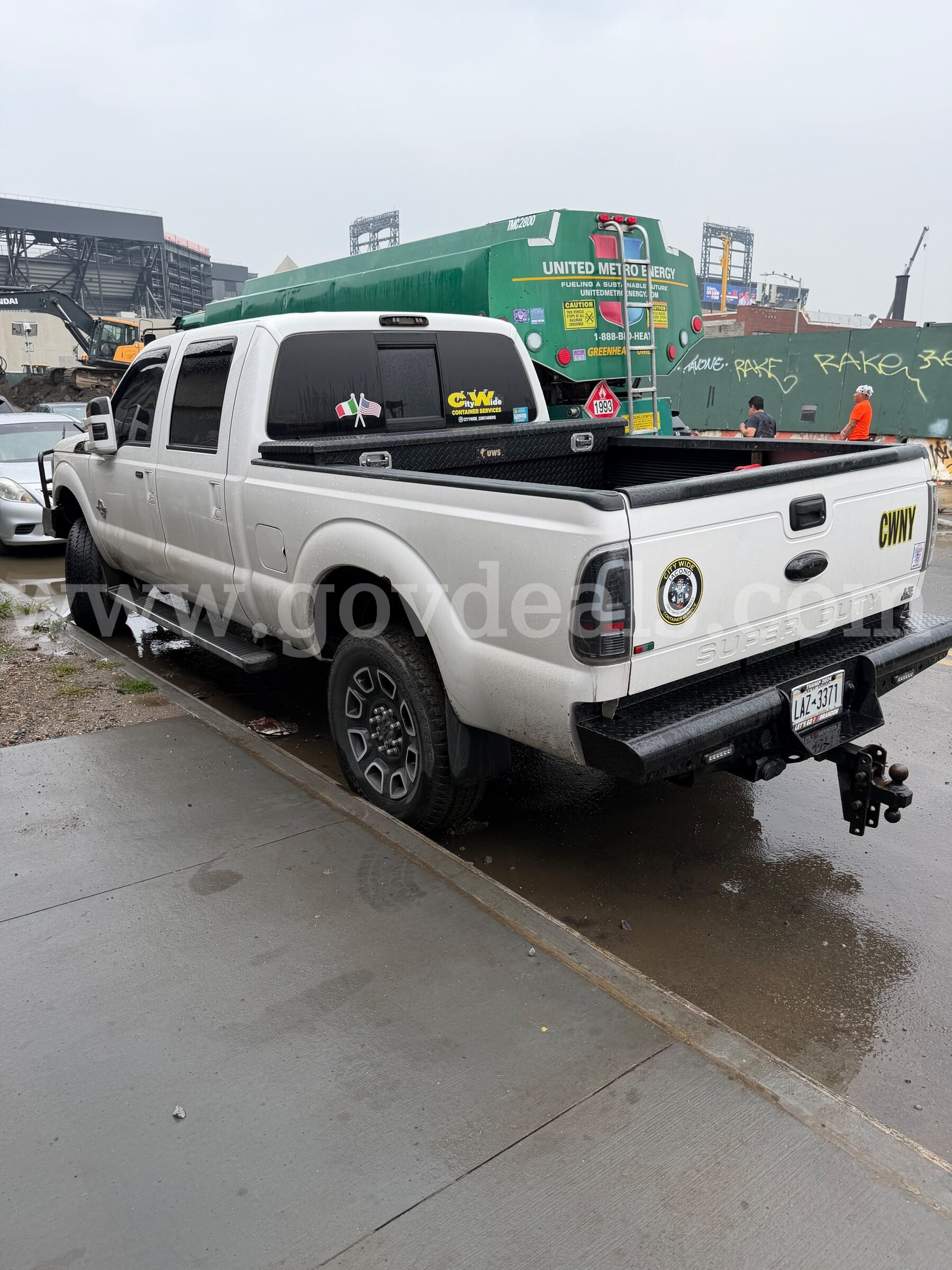 2015 Ford F-250 SD Lariat Crew Cab 4WD Ford F-250 Government Surplus Auction - Photo #4