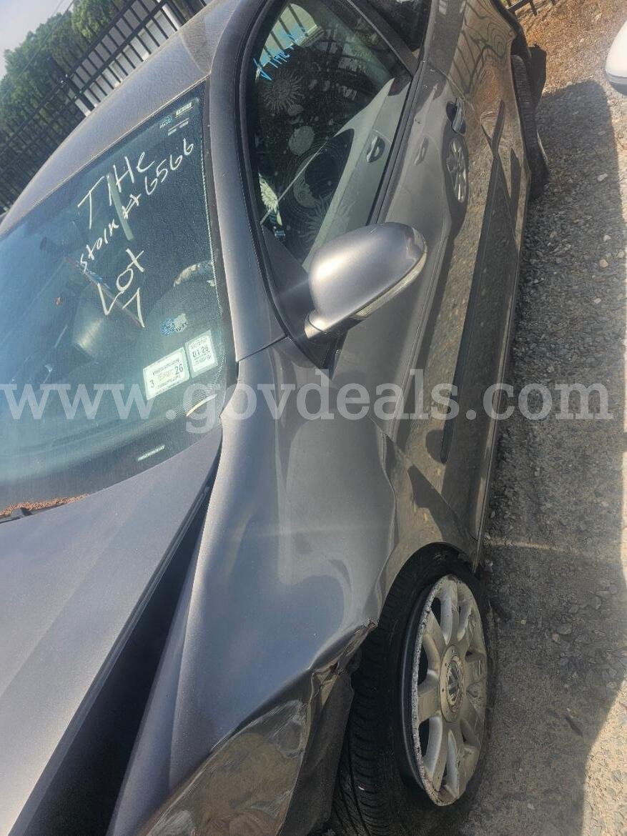 2007 Volkswagen Rabbit Volkswagen Rabbit Government Surplus Auction - Photo #2