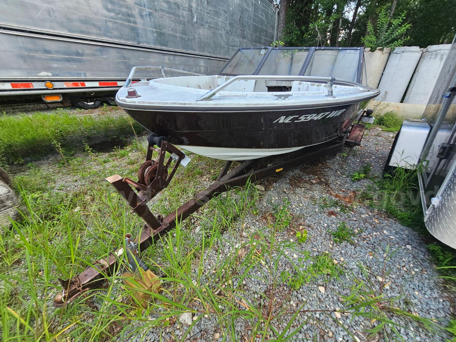 ABANDONED BOAT   Government Surplus Auction - Primary Photo