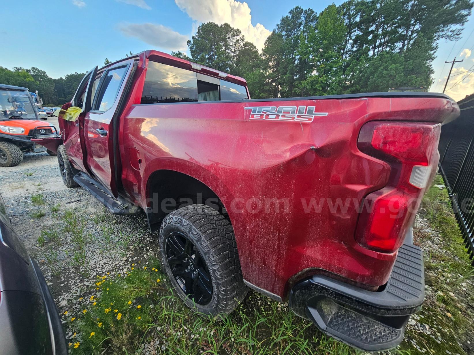 2021 Chevrolet Silverado 1500 LT Trail Boss Crew Cab 4WD Chevrolet Silverado Government Surplus Auction - Photo #3
