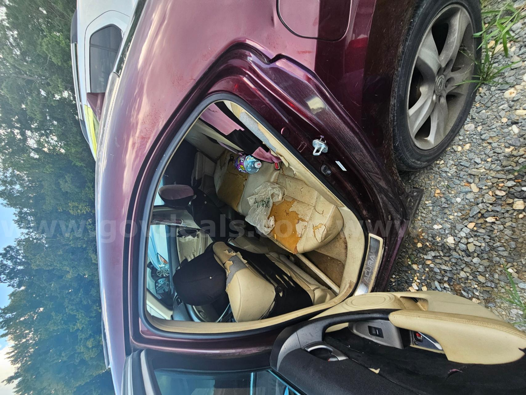 2010 Acura TSX 5-Speed AT with Tech Package Acura TSX Government Surplus Auction - Photo #4