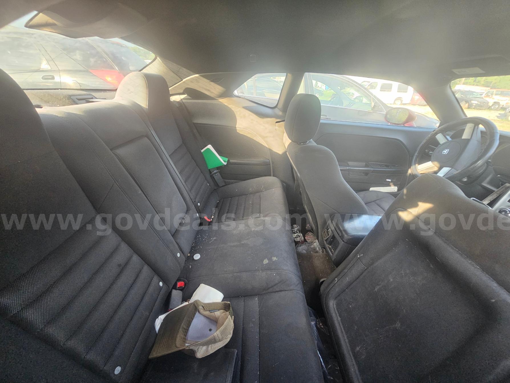 2010 Dodge Challenger Dodge Challenger Government Surplus Auction - Photo #4