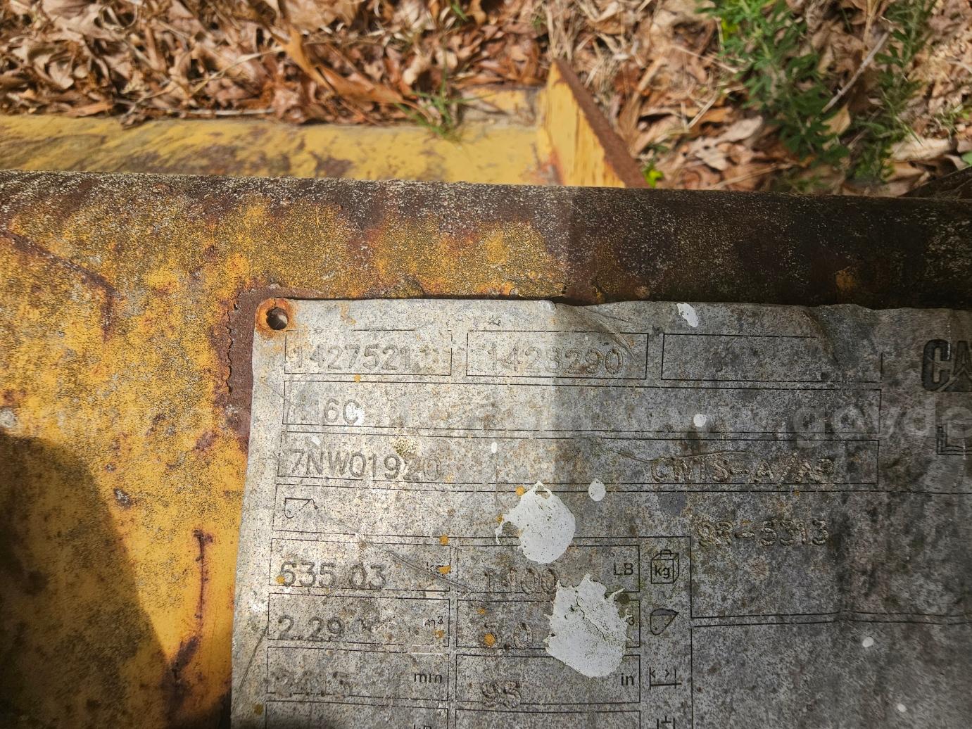 Backhoe Bucket   Government Surplus Auction - Photo #4