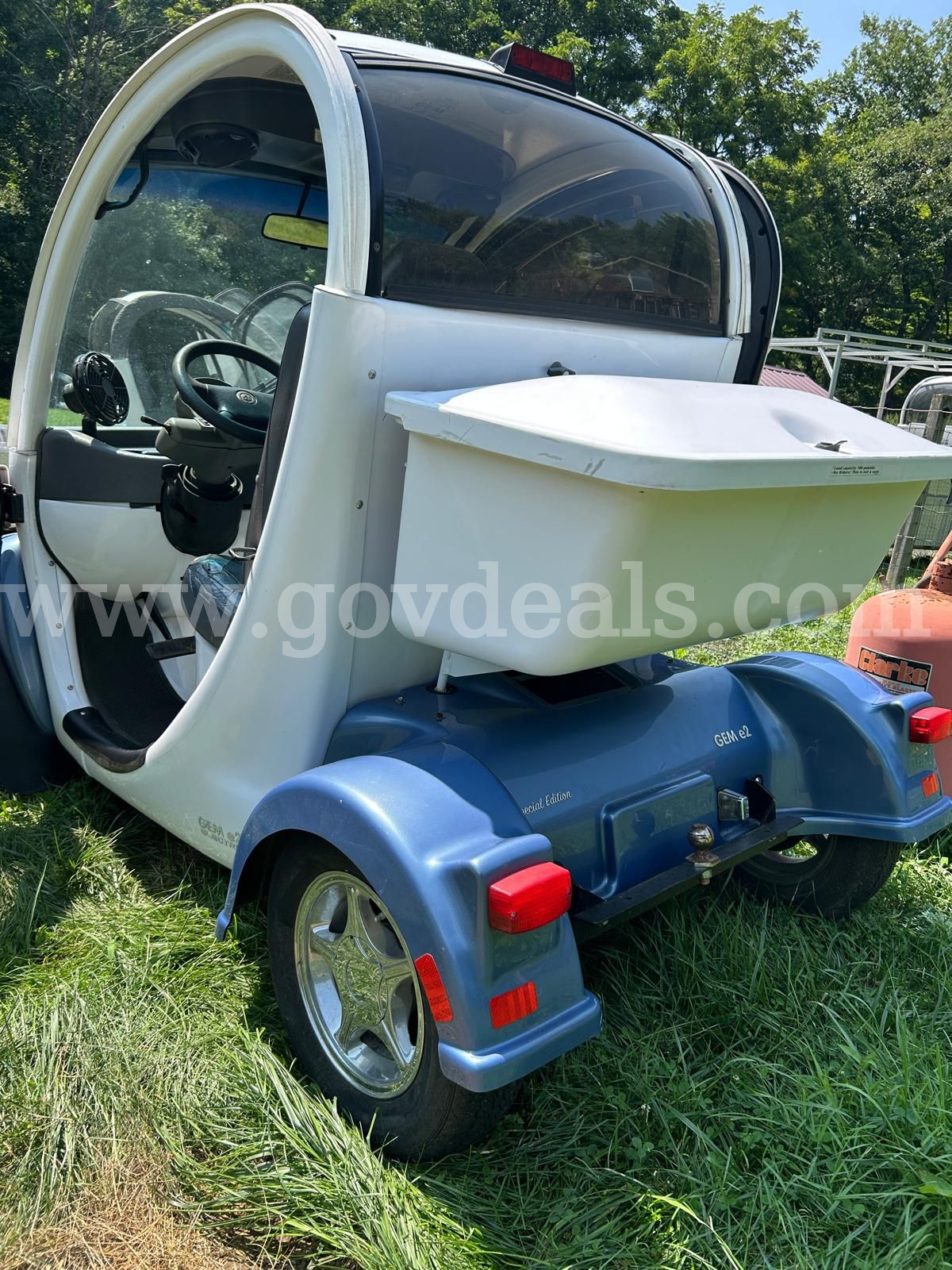2008 GEM Special Edition E2 LSV Polaris GEM Special Edition E2 Government Surplus Auction - Photo #4