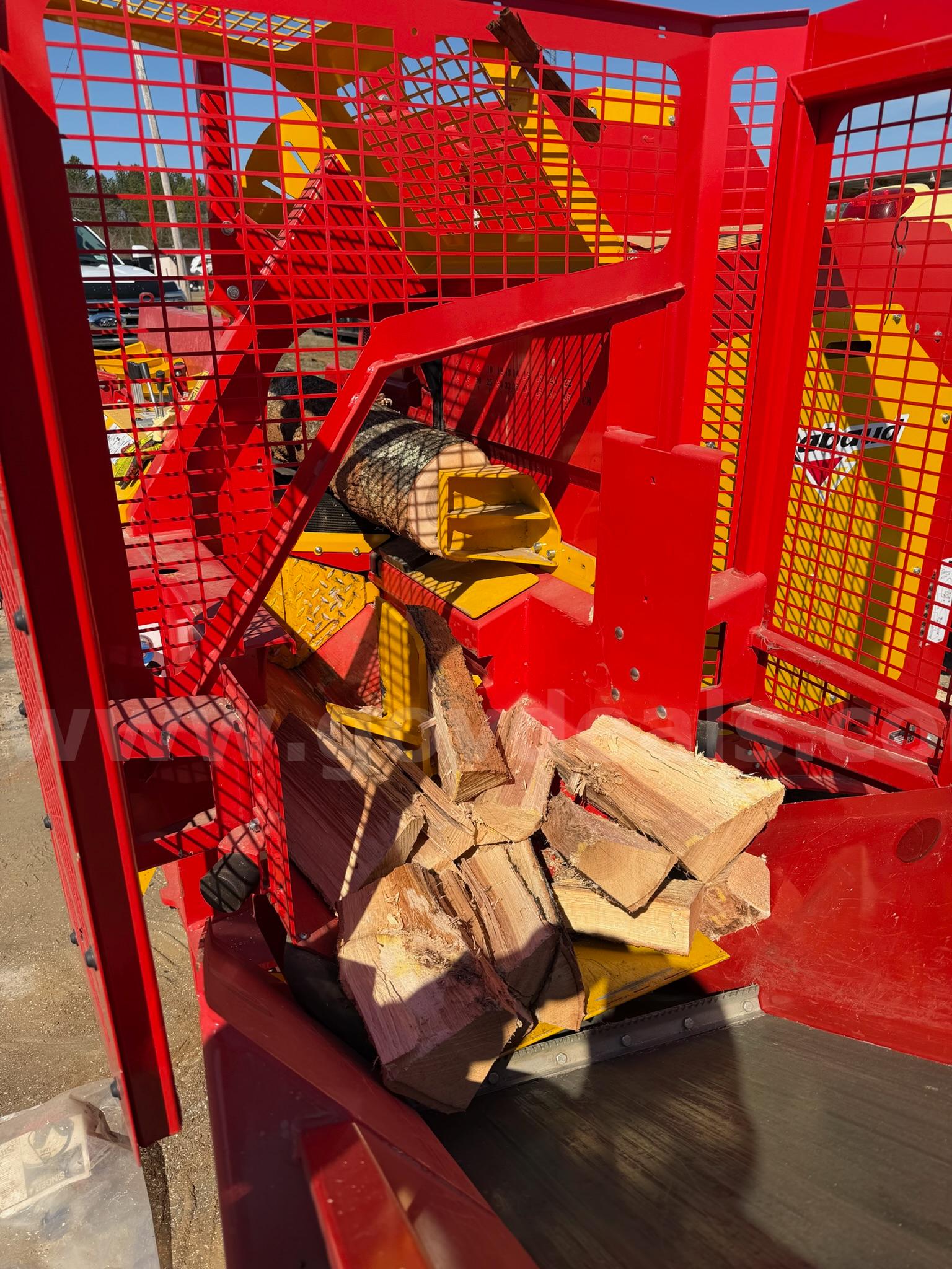 Rabaud pto powered firewood processor/ firewood splitter new with live deck! Rabaud 410 Government Surplus Auction - Photo #3