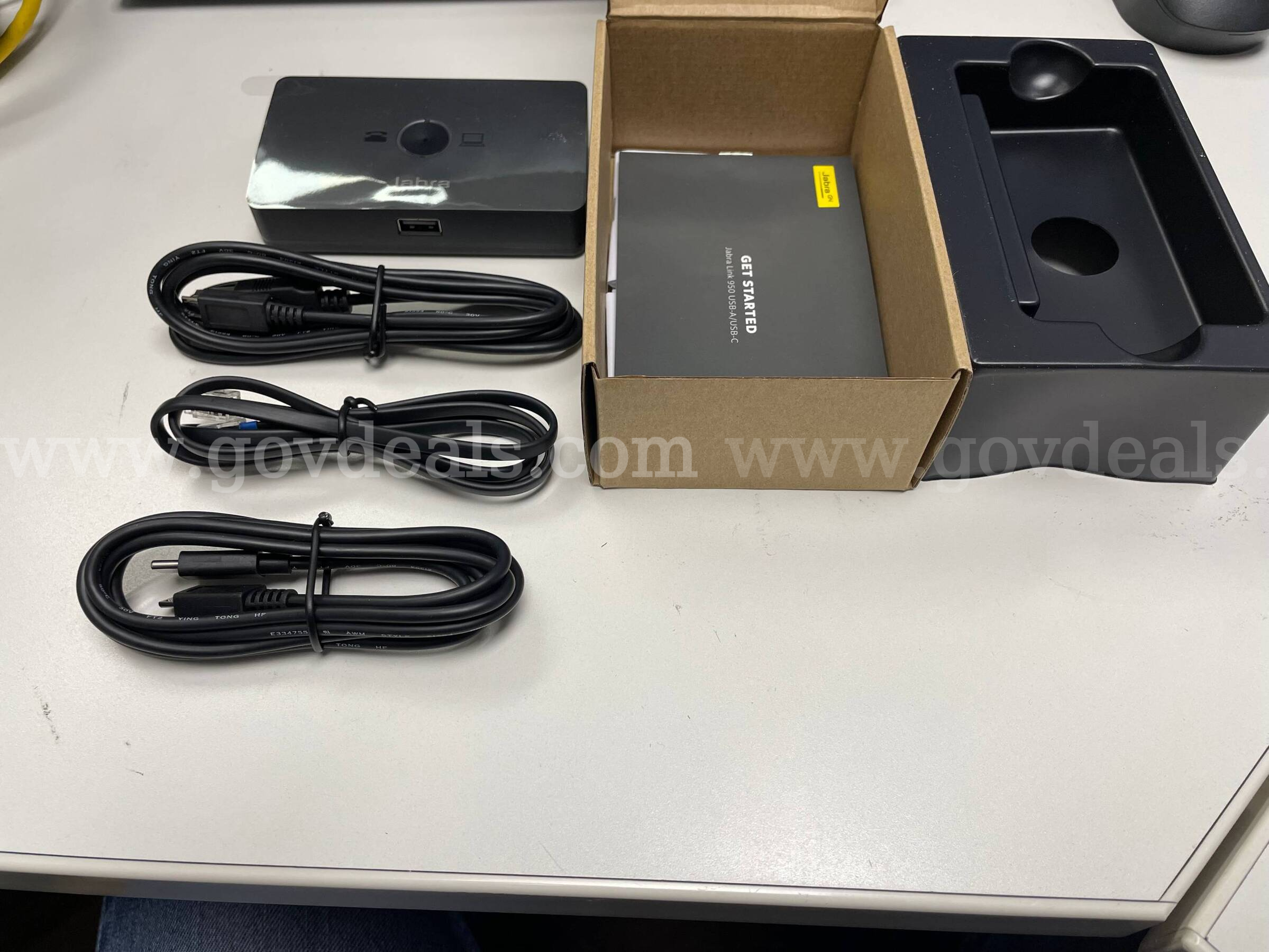 Lot of 31 – Jabra Link 950 Phone Switch USB-A & USB-C (ENC090 / 1950-79) – New  950 Government Surplus Auction - Photo #2