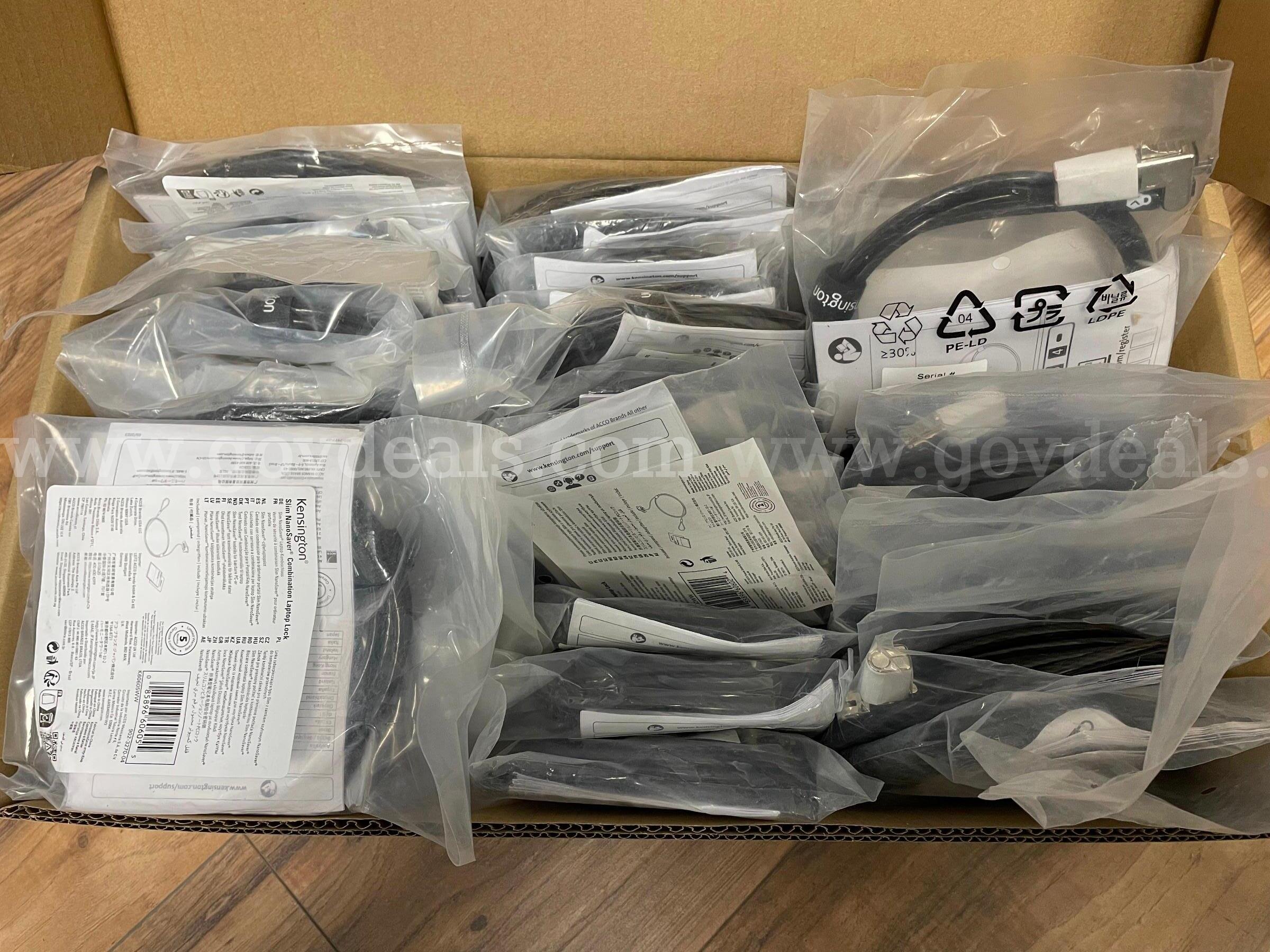 Lot of 47 Laptop Security & Combination Cable Locks - Kensington, Targus   Government Surplus Auction - Photo #3