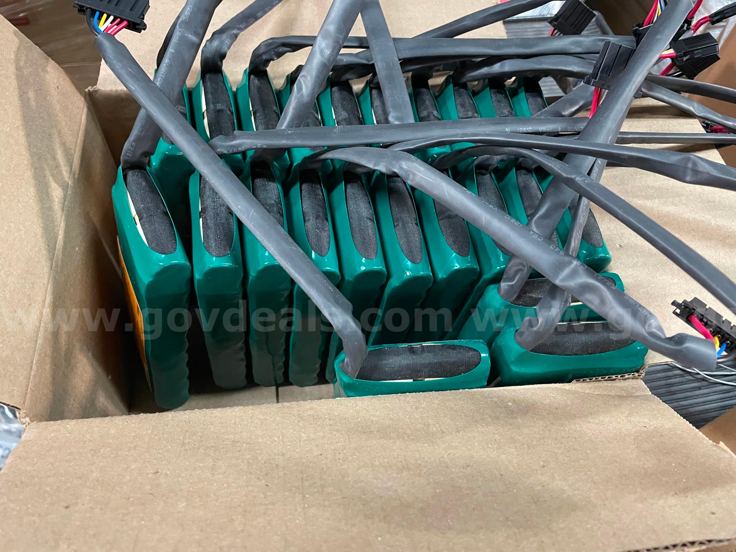 Lot of 24 Hitachi HDS VSP Cache Backup Batteries | 10.8V 2250mAh | 9HR-4/3FAUHP-HRSD Hitachi 2250mAh Government Surplus Auction - Photo #2