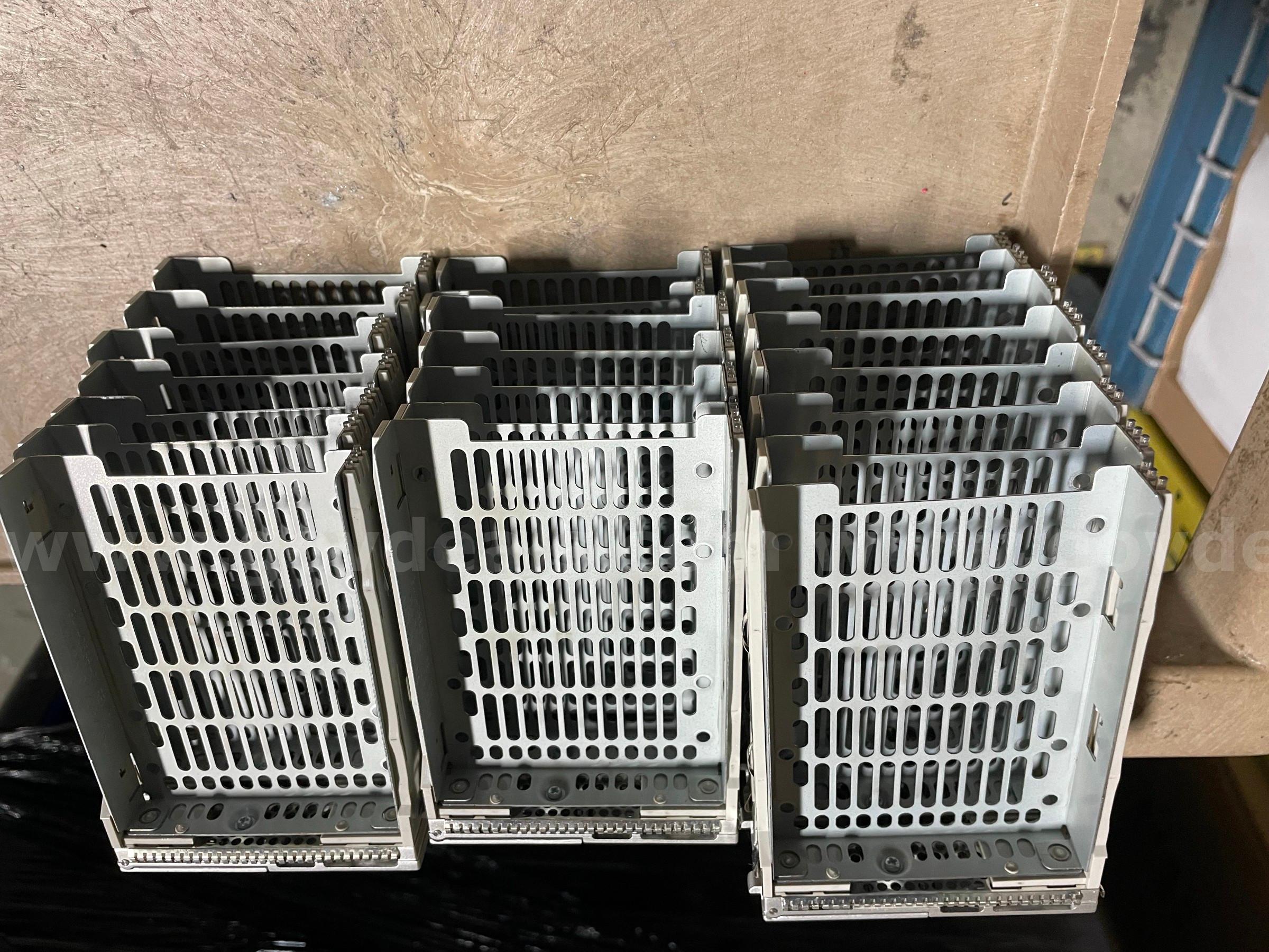 Lot of 124 Hard Drive Caddies & Carriers – IBM, Lenovo, Sun, HP, XYR Server HDD Trays HP 124 Government Surplus Auction - Photo #3