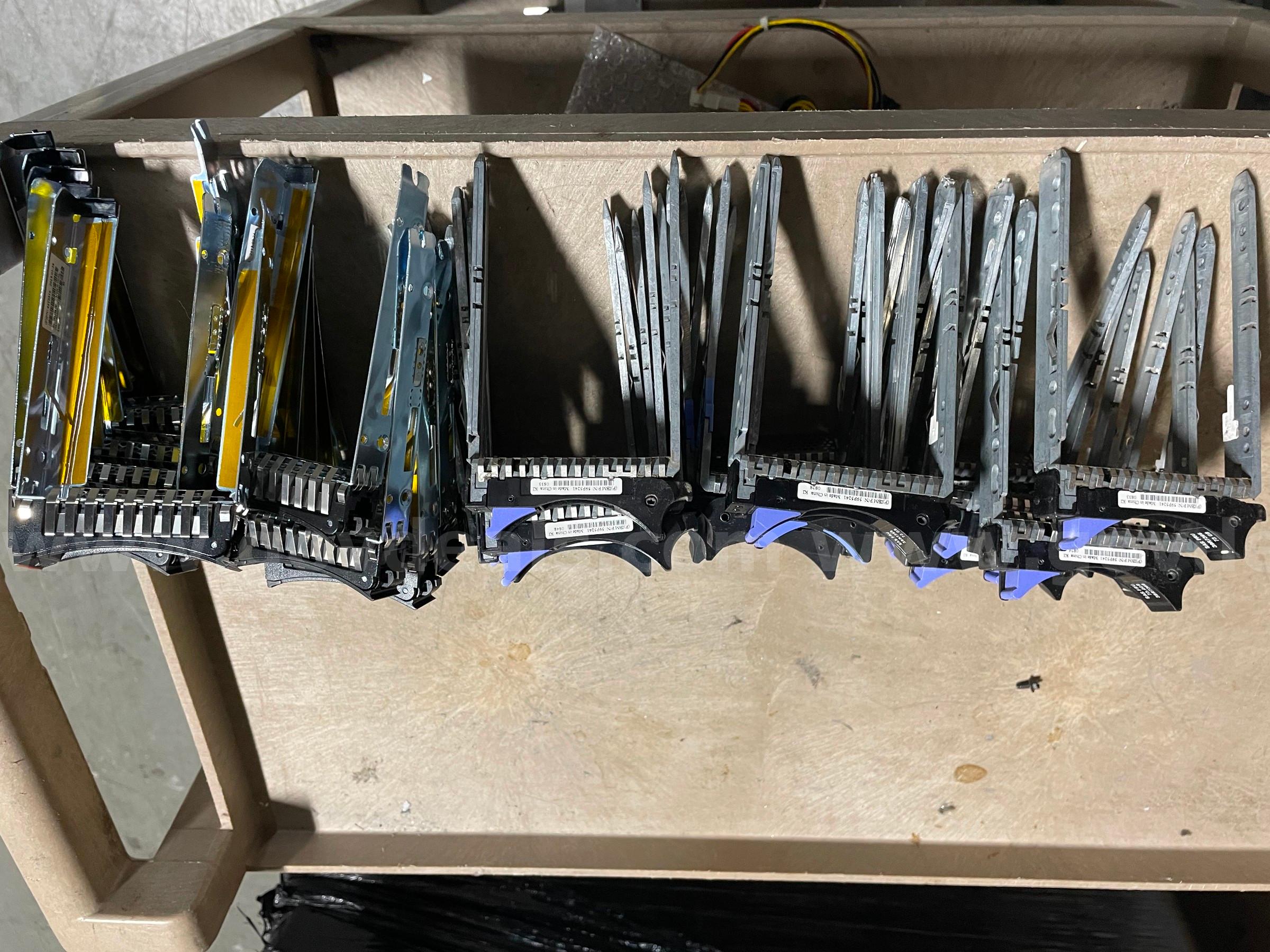 Lot of 124 Hard Drive Caddies & Carriers – IBM, Lenovo, Sun, HP, XYR Server HDD Trays HP 124 Government Surplus Auction - Photo #5
