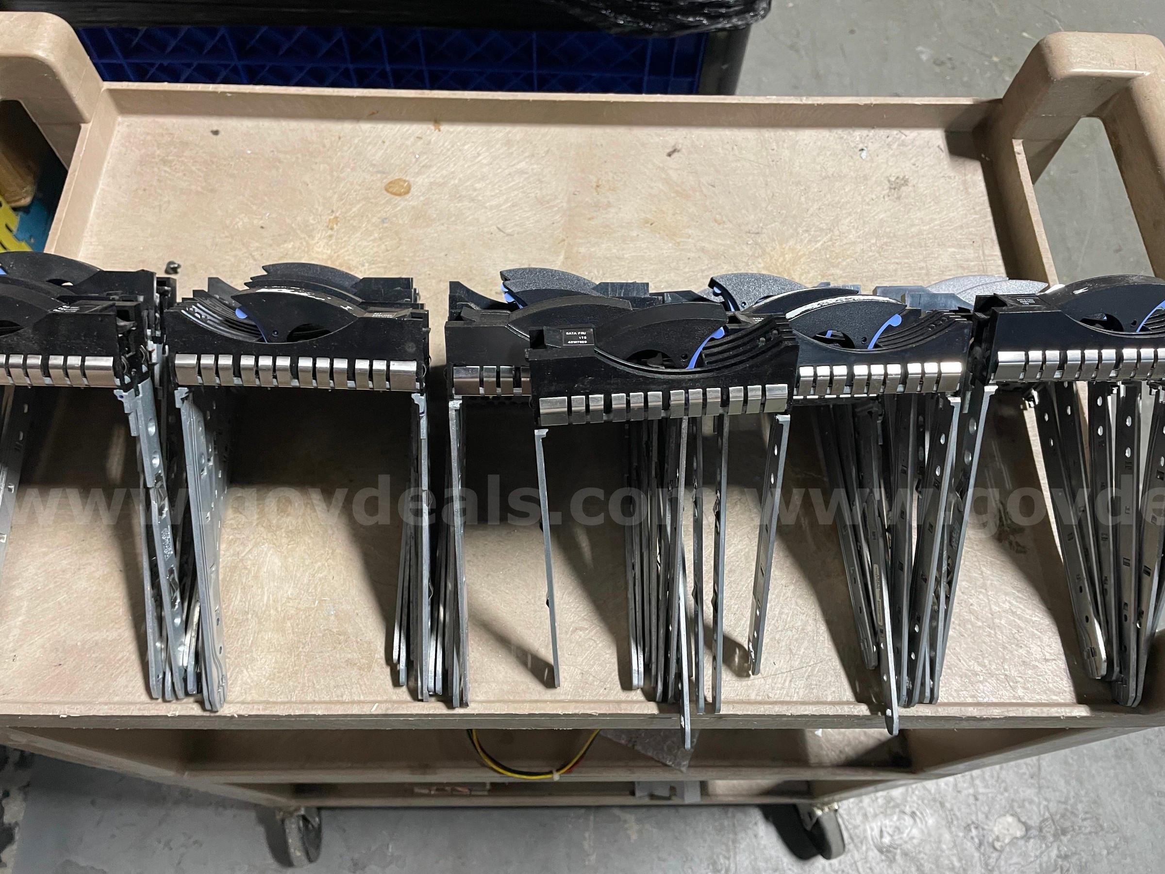 Lot of 124 Hard Drive Caddies & Carriers – IBM, Lenovo, Sun, HP, XYR Server HDD Trays HP 124 Government Surplus Auction - Photo #6