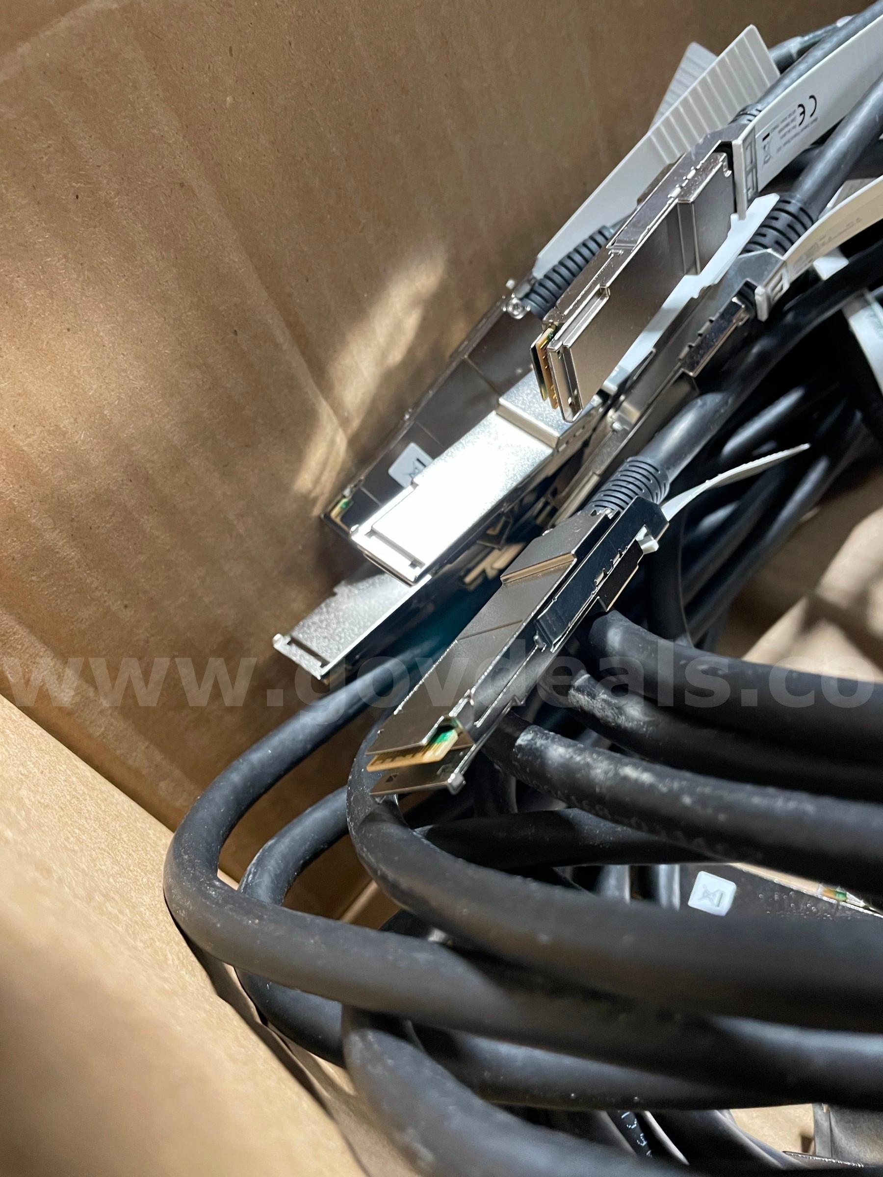 Lot of 22 Hitachi SAS Cables – 1.5m & 3m – SCQ1F / SCQ3 – Enterprise Storage Cables Hitachi  Government Surplus Auction - Photo #2
