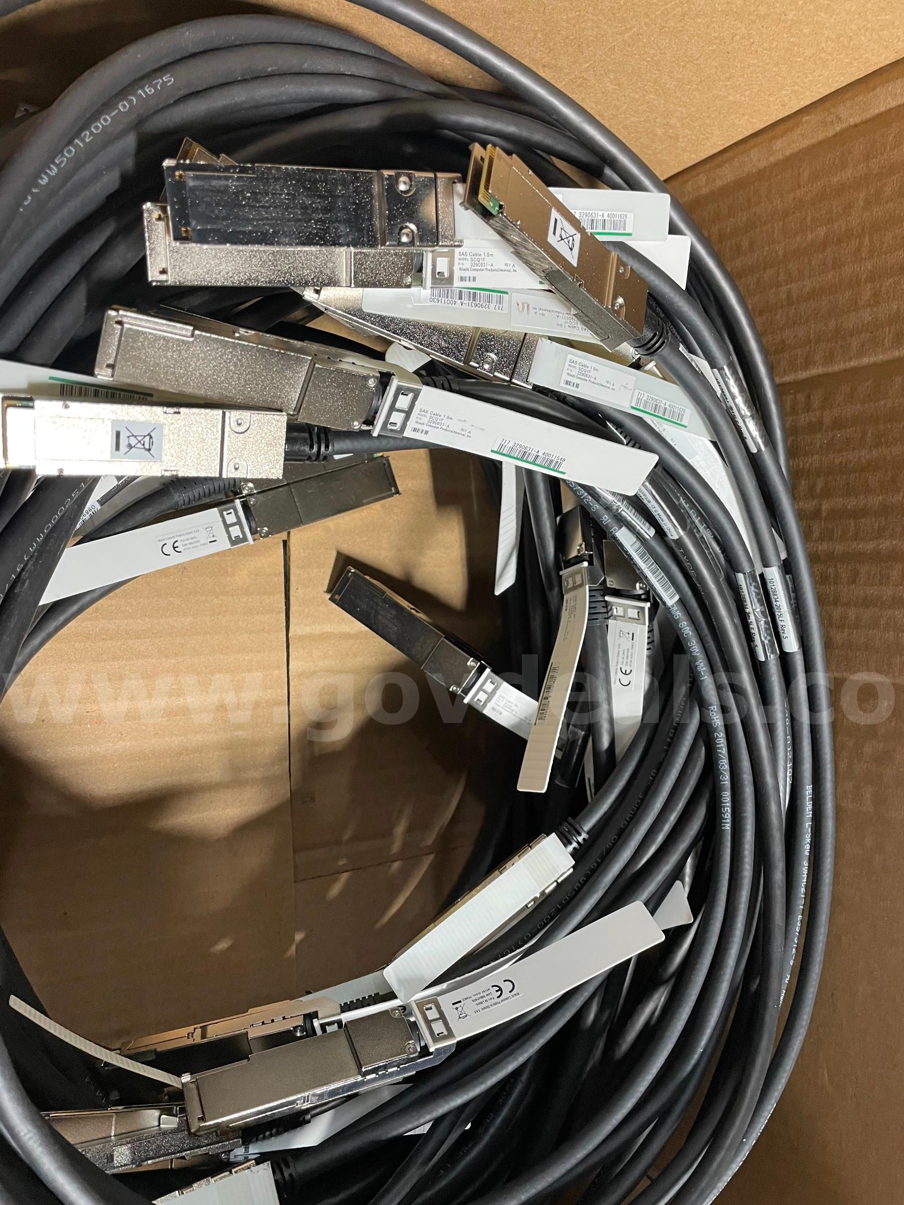 Lot of 22 Hitachi SAS Cables – 1.5m & 3m – SCQ1F / SCQ3 – Enterprise Storage Cables Hitachi  Government Surplus Auction - Photo #4