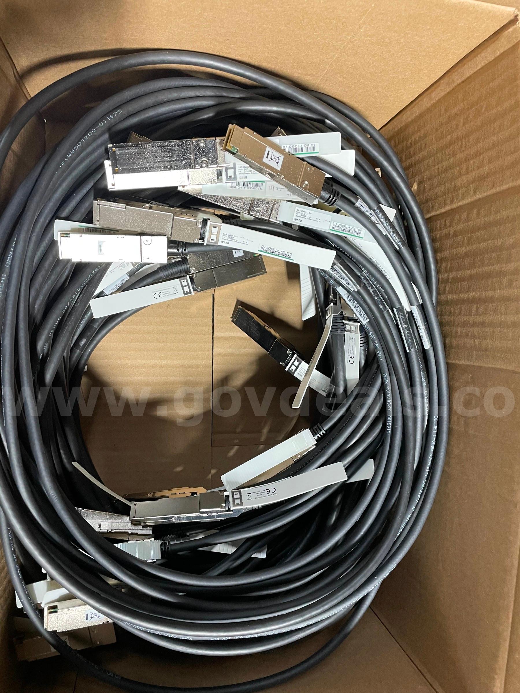 Lot of 22 Hitachi SAS Cables – 1.5m & 3m – SCQ1F / SCQ3 – Enterprise Storage Cables Hitachi  Government Surplus Auction - Photo #5