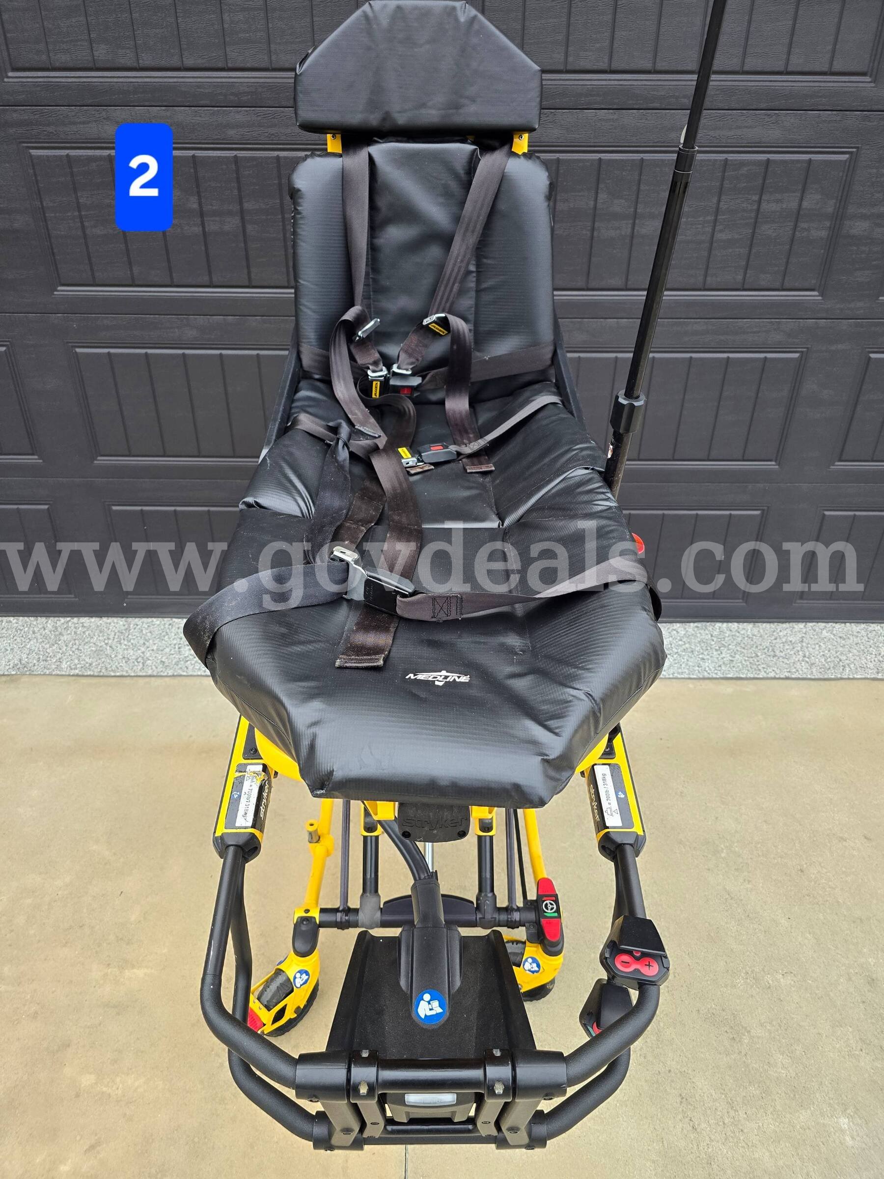 3 Stryker Power Pro XT Stretchers and 2 Stryker Evacuation Stair Chairs Stryker  Government Surplus Auction - Photo #6