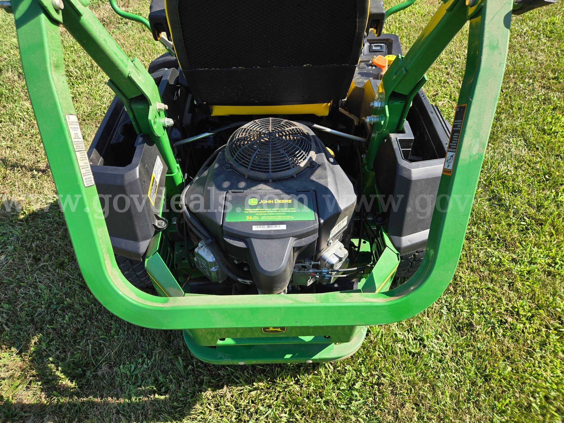 John Deere Z530M ZTrak Zero-Turn Mower John Deere Z530M Government Surplus Auction - Photo #3