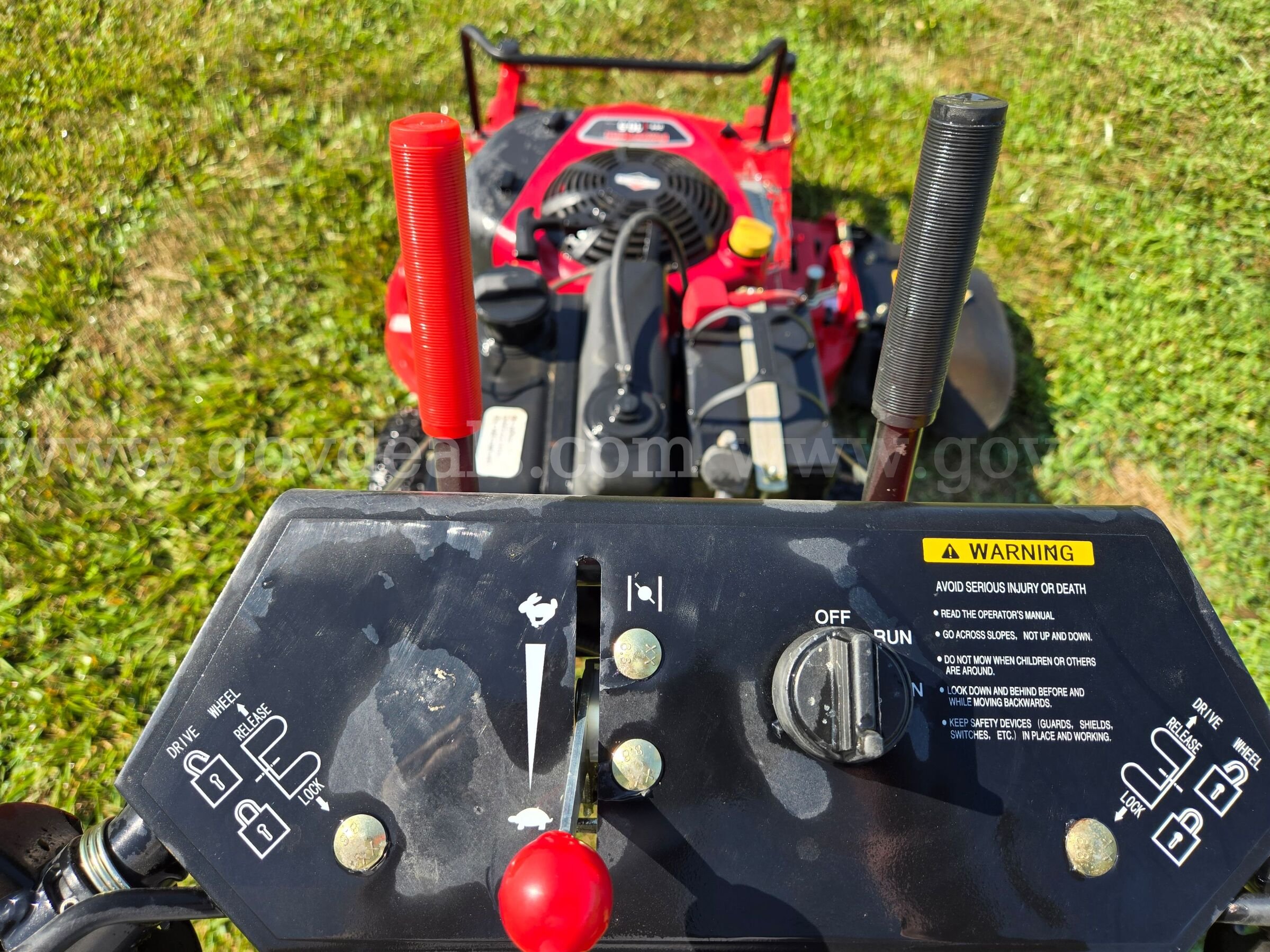 Encore EW32X Commercial Walk Behind Lawn Mower Encore EW32X Government Surplus Auction - Photo #4