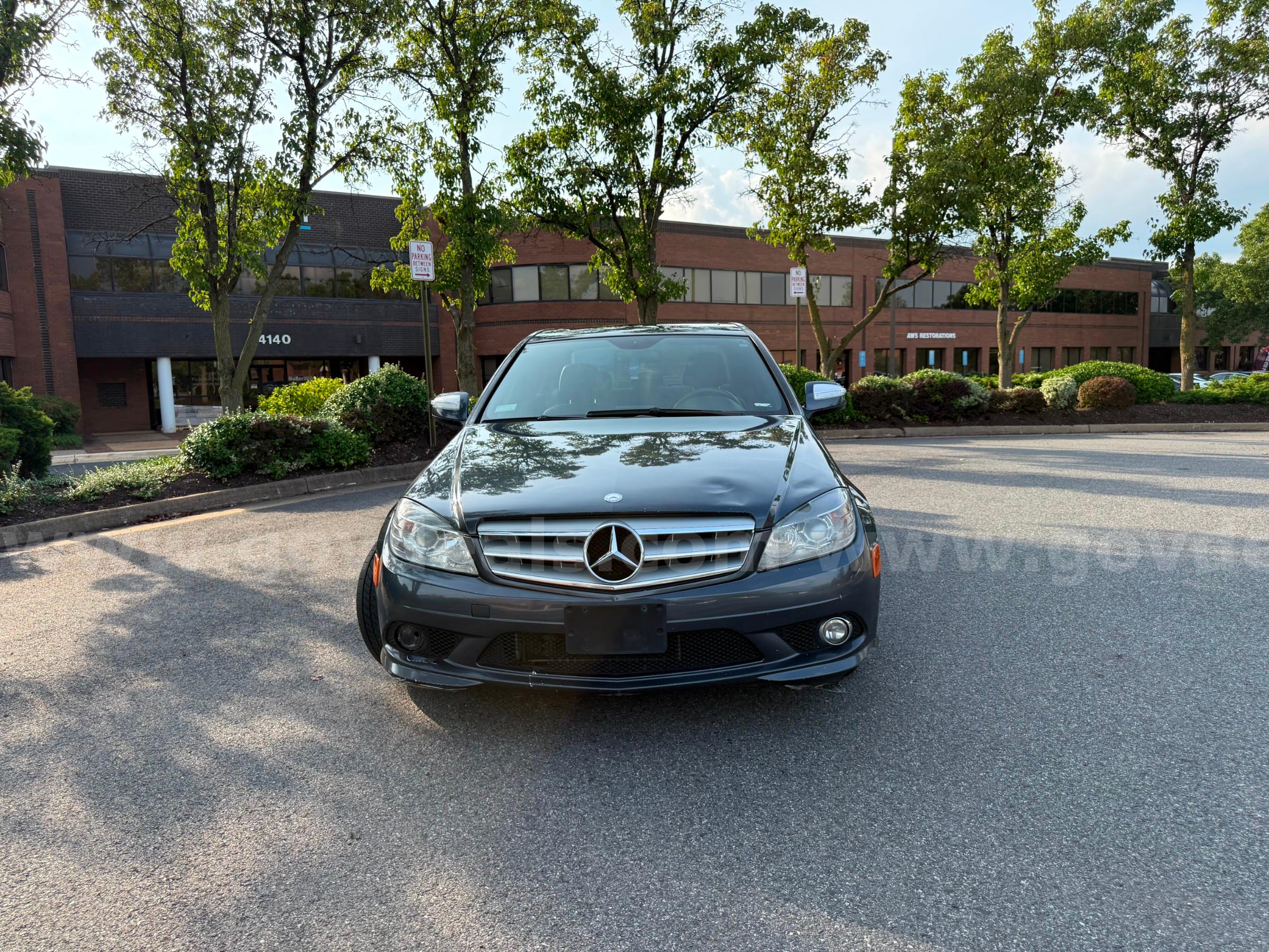 2009 Mercedes-Benz C-Class C300 Luxury Sedan Mercedes-Benz C300 Government Surplus Auction - Photo #2