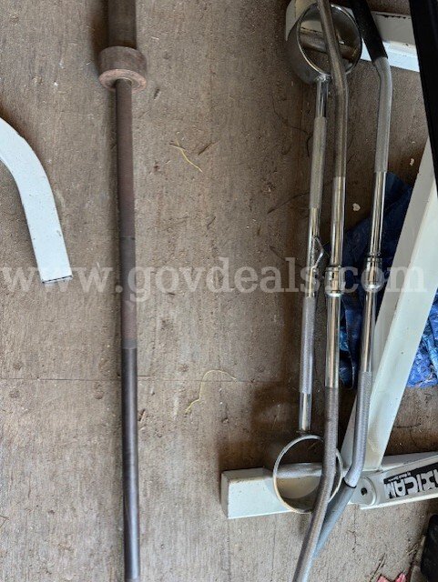 Weight Equipment Lot   Government Surplus Auction - Photo #6