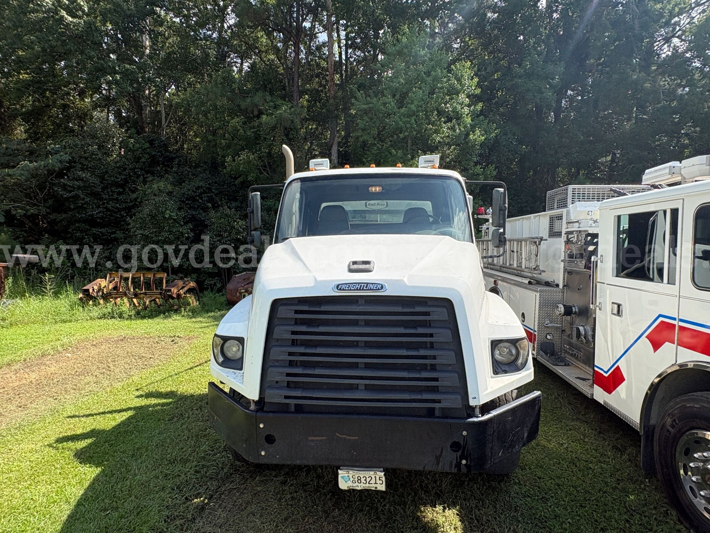 2020 Freightliner 114 SD Roll-Off Truck Freightliner 114 Government Surplus Auction - Photo #2