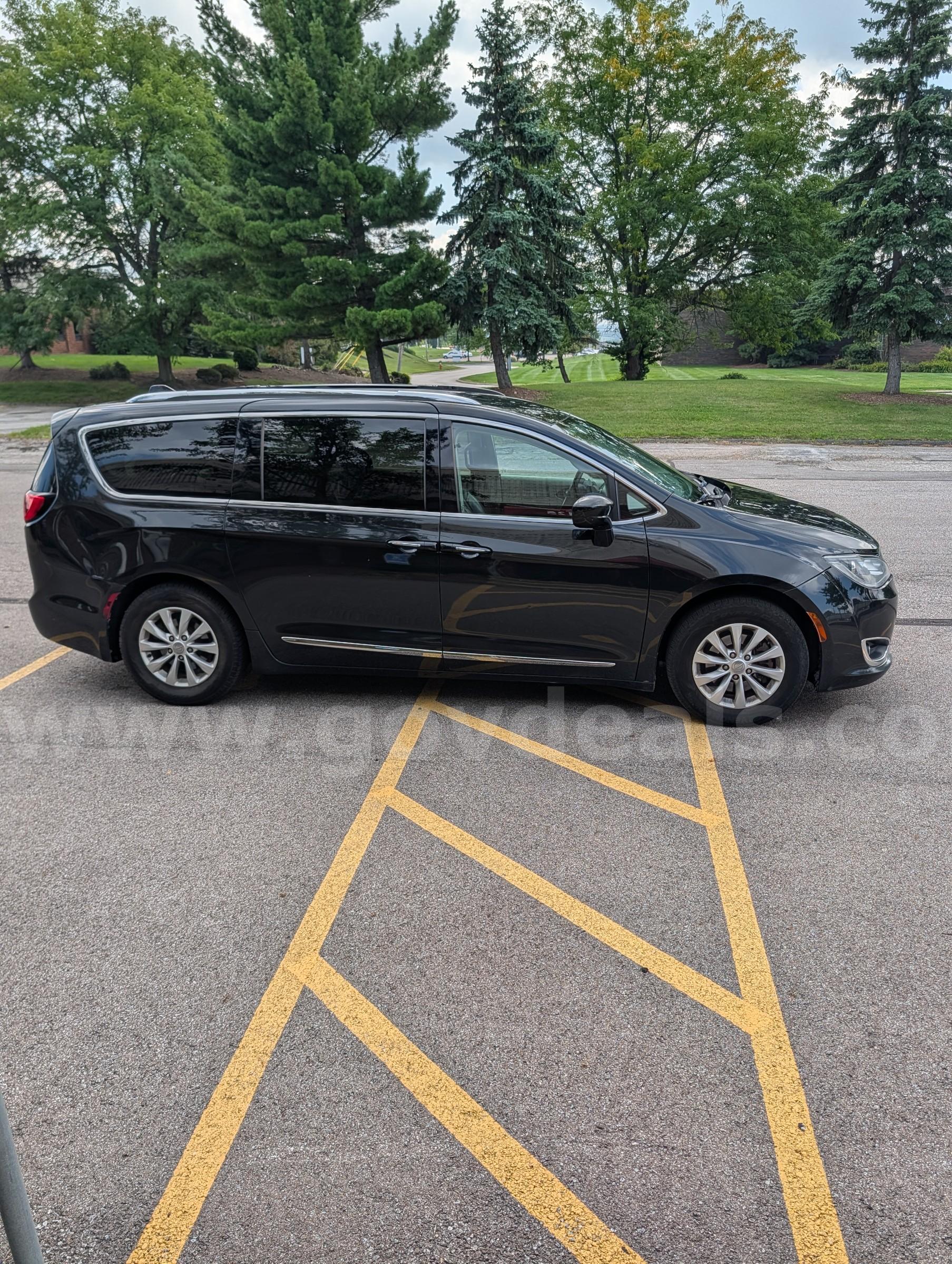2018 Chrysler Pacifica Chrysler Pacifica Government Surplus Auction - Photo #5