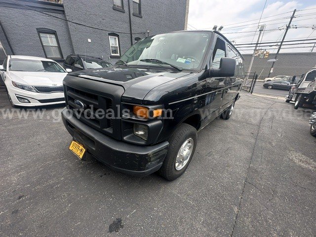 2012 Ford Econoline E-350 XLT Super Duty Extended Ford E-350 Government Surplus Auction - Photo #5