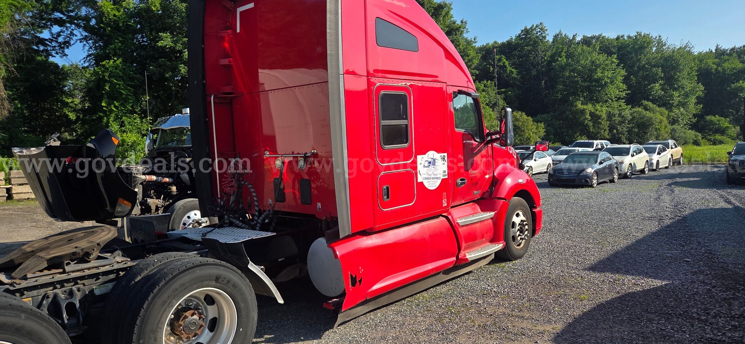 KENWORTH SEMI T680 KENWORTH T680 Government Surplus Auction - Photo #4