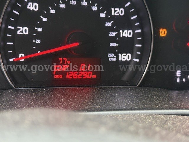 2015 Kia Sorento Kia Sorento Government Surplus Auction - Photo #2
