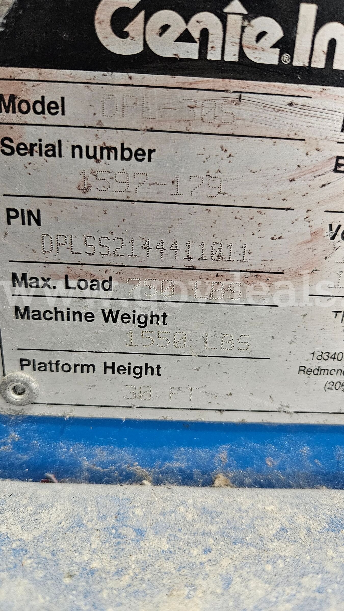 1997 Genie DPL-30S 30' Dual-Person Aerial Work Platform – 750 lb Capacity Genie 750 Government Surplus Auction - Photo #6