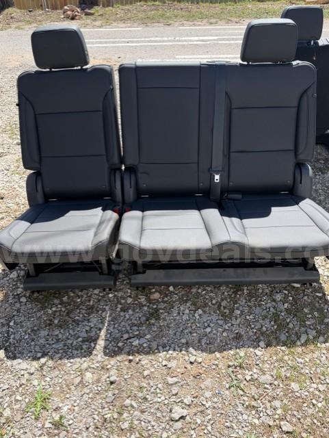 2nd row seating 2021 Chevy Tahoe Chevrolet Tahoe Government Surplus Auction - Primary Photo