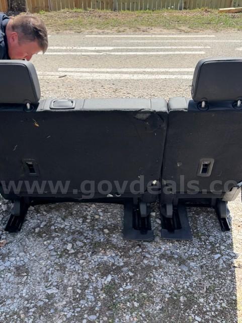 2nd row seating 2021 Chevy Tahoe Chevrolet Tahoe Government Surplus Auction - Photo #2