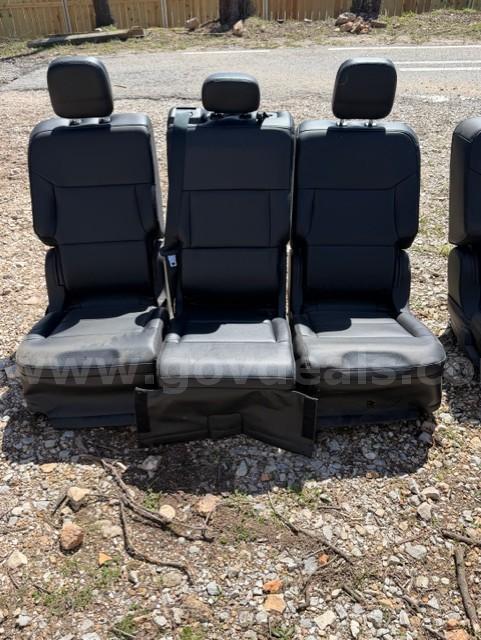 2nd row seating 2021-2022 Ford Explorer Ford Explorer Government Surplus Auction - Primary Photo