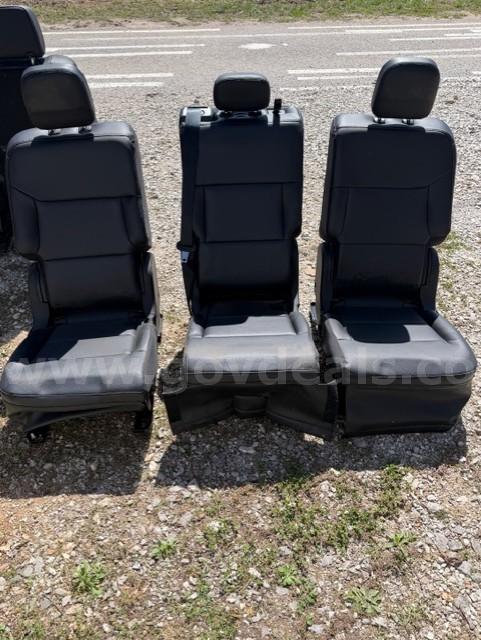 2nd row seating 2021-2022 Ford Explorer Ford Explorer Government Surplus Auction - Primary Photo