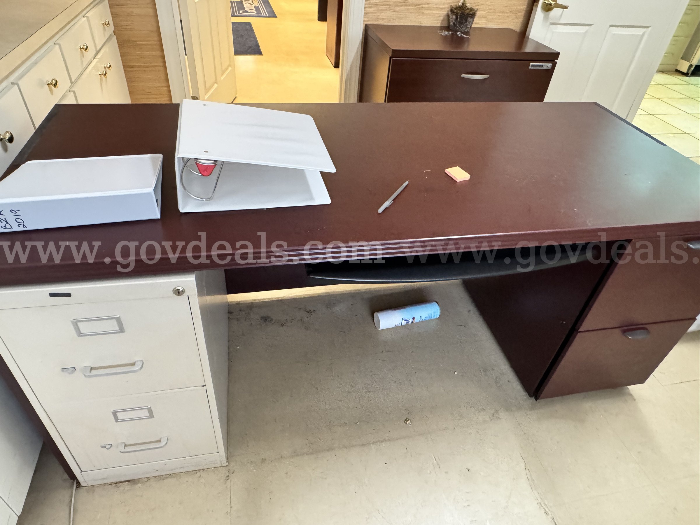 Used Office Furniture Room 2   Government Surplus Auction - Primary Photo